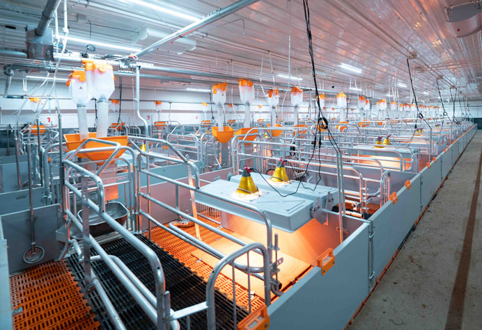 Farrowing pen